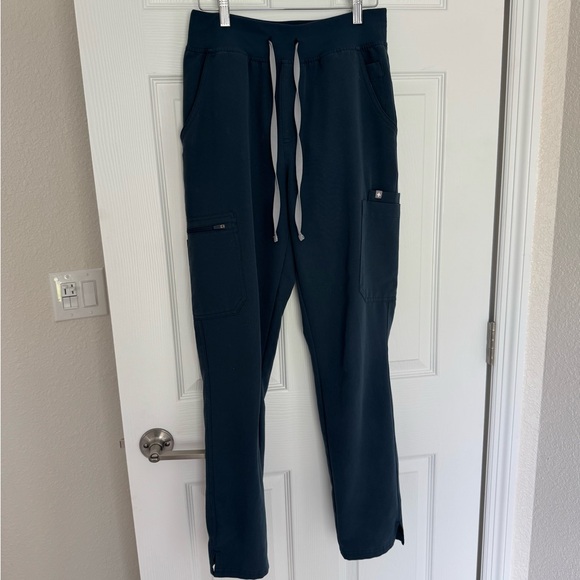 Figs Scrub Set - Picture 2 of 2